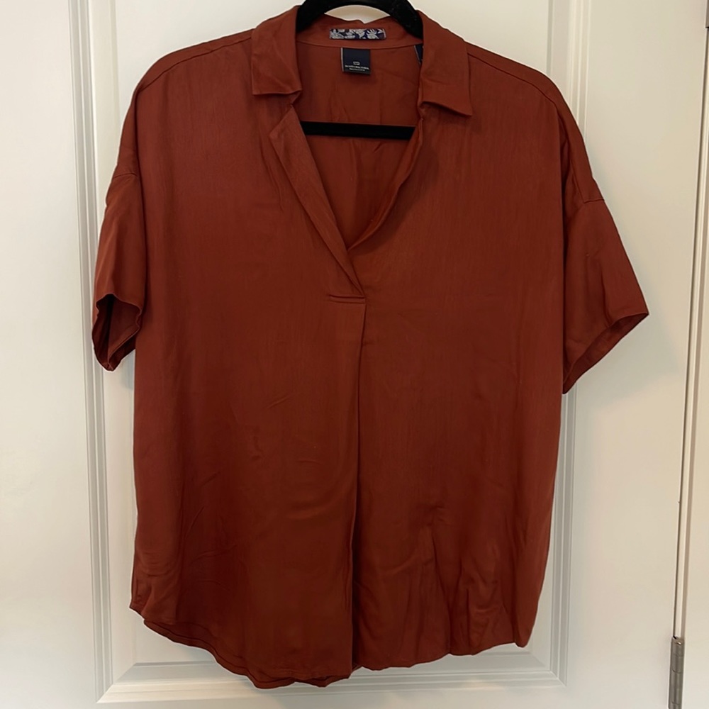 Scotch & Soda shirt. Size small, v-neck short sleeve with collar shirt.